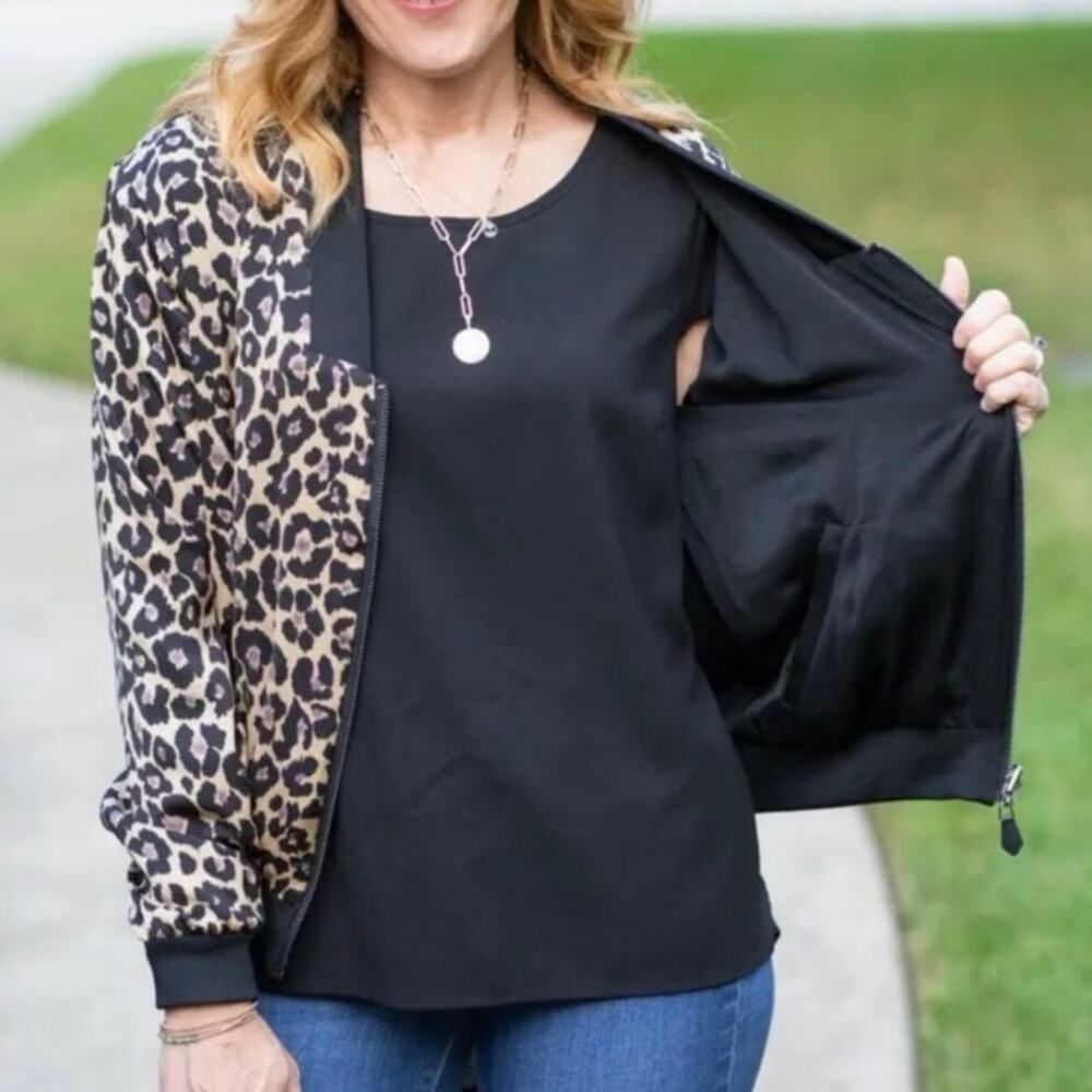 🌻 2/$20 Stella & Dot Size S Reversible Bomber Jacket Leopard Animal Print Black